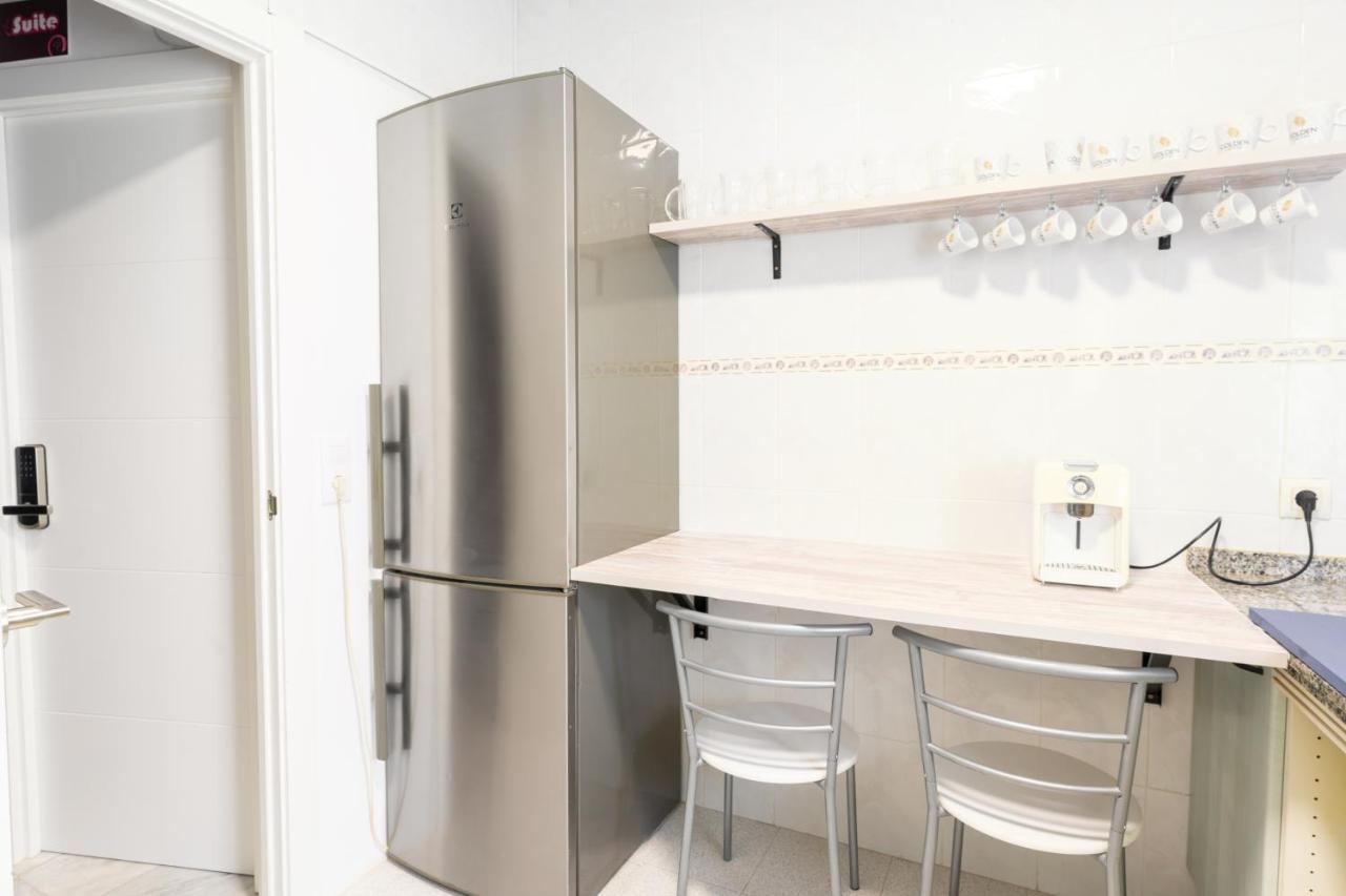 Guesthouse Room & Studio Seville La Flamenka Екстериор снимка